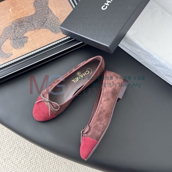  * ÷ CY990703-4