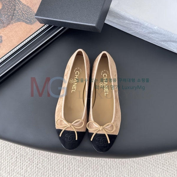 * ÷ CY990703-1