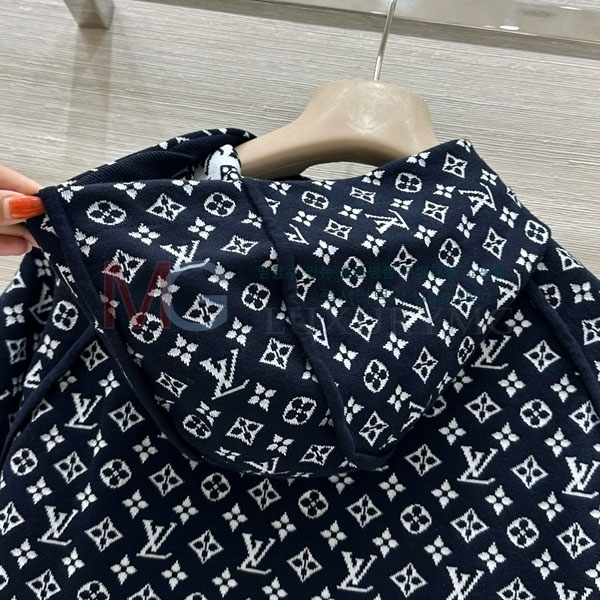  ̺   BL06157