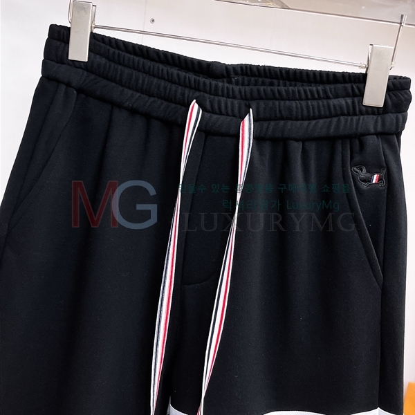   ݹ 489667-1