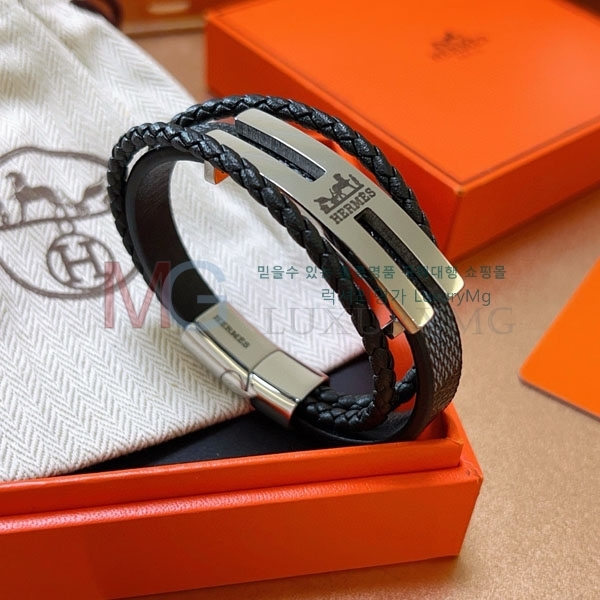 ޽  HE678543-1