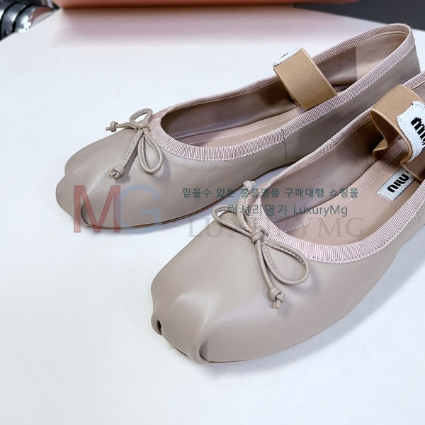  ̿̿ ÷ 1MIU61778-4