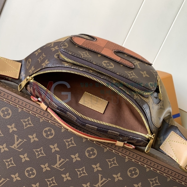 ̺   M15271