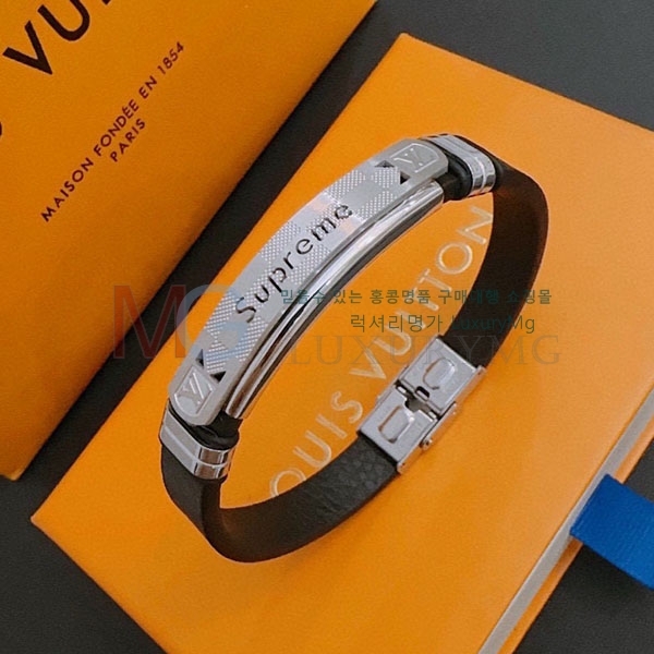 ̺   LV035529