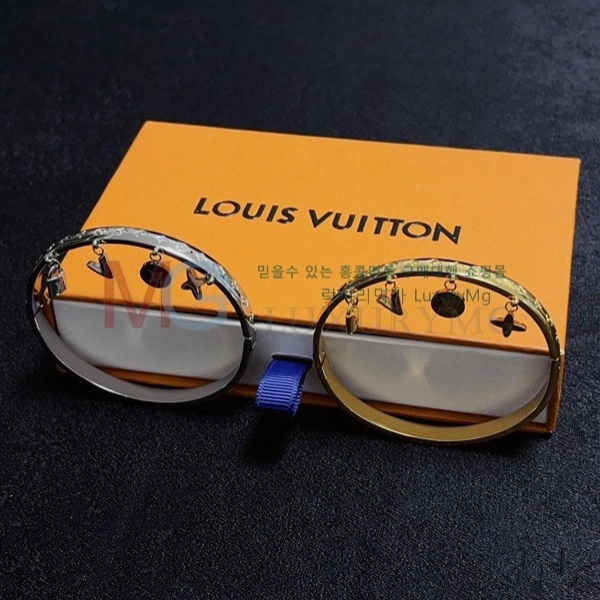 ̺  LV052587