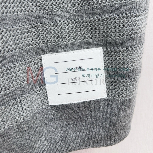   ݹ 489903-1