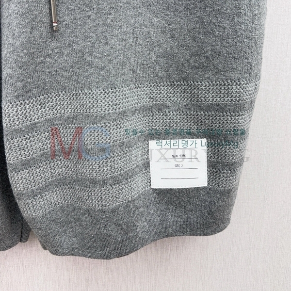   ݹ 489903-1
