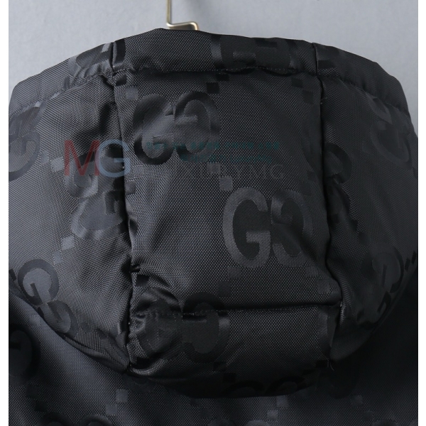   ٿ е GU8368216