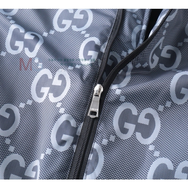  ٿ е GU8368218
