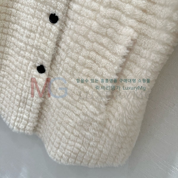  װŸ þ   BV36345622-4