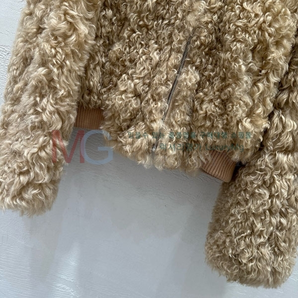  ̿̿ þ   MIU245645-2