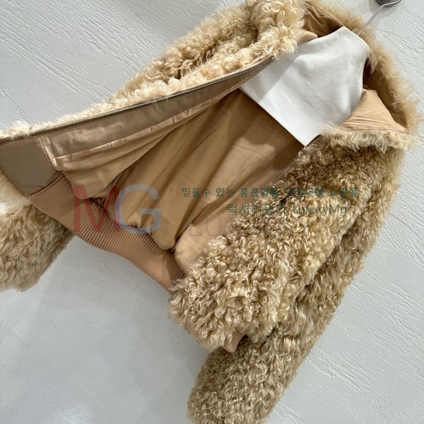  ̿̿ þ   MIU245645-2