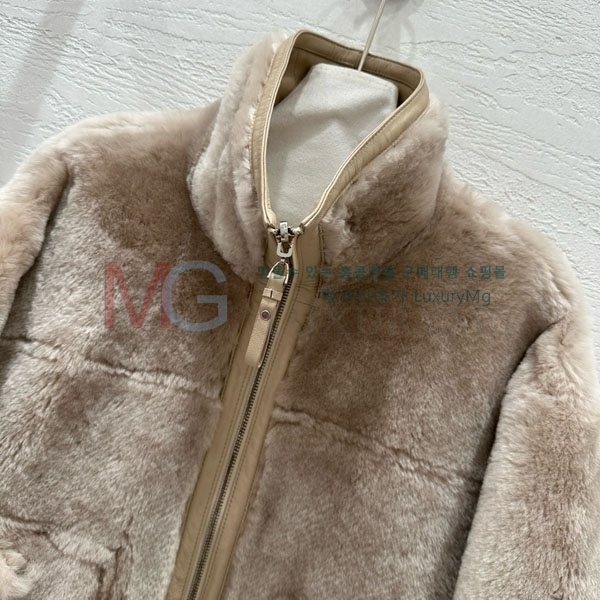  ޽ þ   HER112359-4