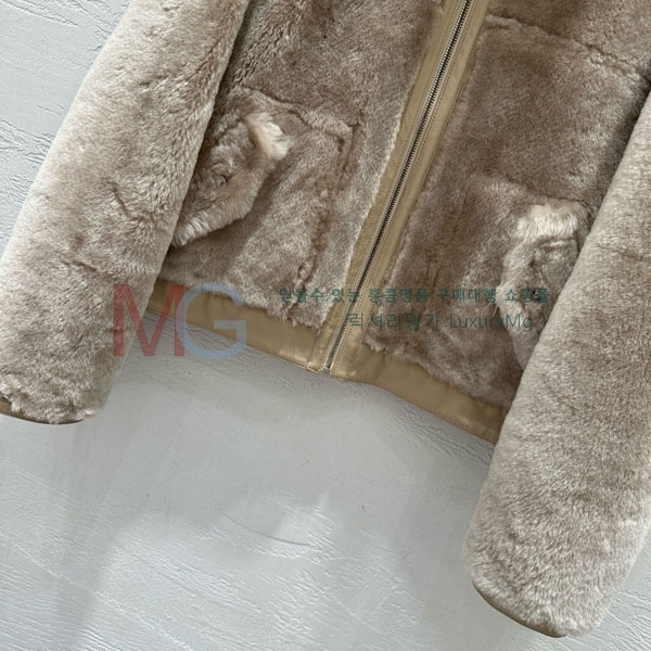  ޽ þ   HER112359-4