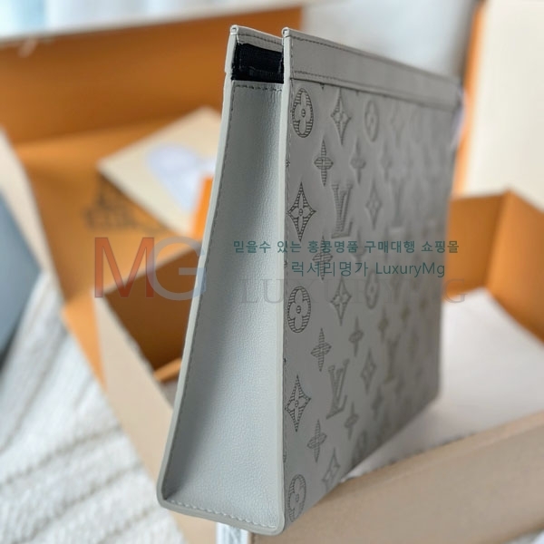 ̺ Ʈ  Ŭġ M61692-201