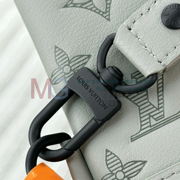 ̺ Ʈ  Ŀġ M81570-302