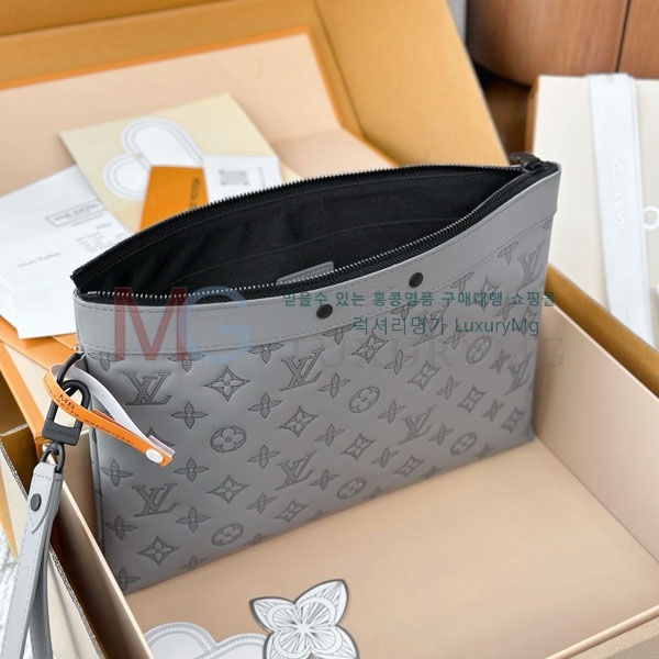 ̺ Ʈ  Ŀġ M81570-303