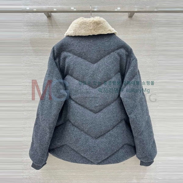  η** ٿ е LP234503-3