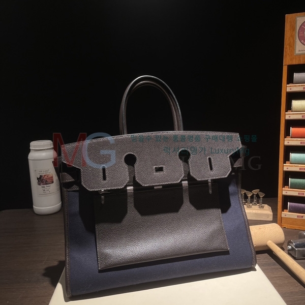 ޽ 35 Ų H240060-102