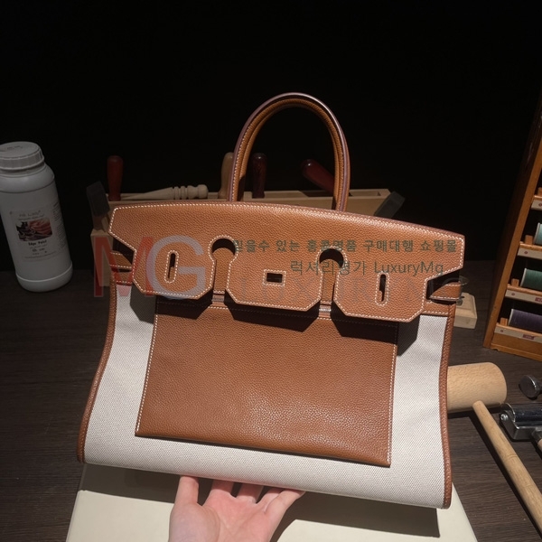 ޽ 35 Ų H240060-103