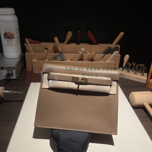 ޽ ̸ ܽ 22CM H952601-18