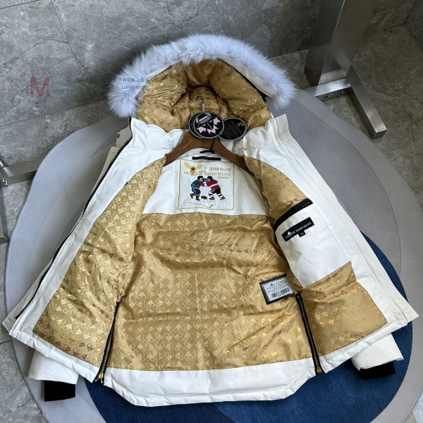  Ŭ ٿ е M68K2110252-4