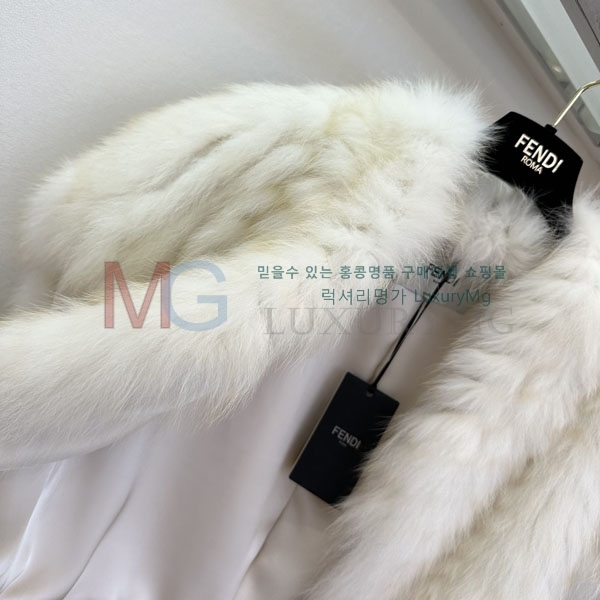   þ    FEND223424-6