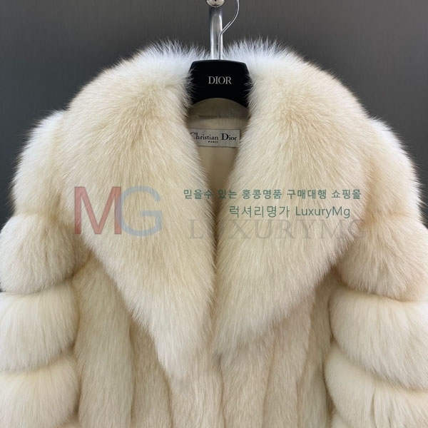   þ   DO8234077-10