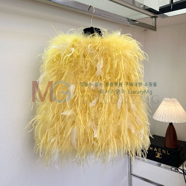  * þ    CH2456750-1