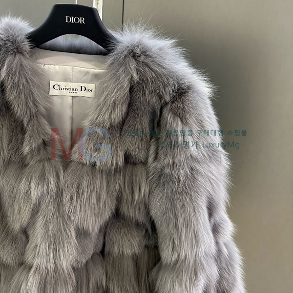   þ   DO8234077-17