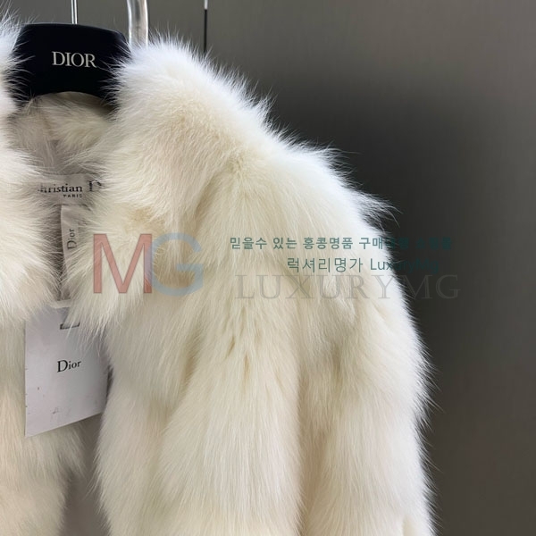   þ   DO8234077-22