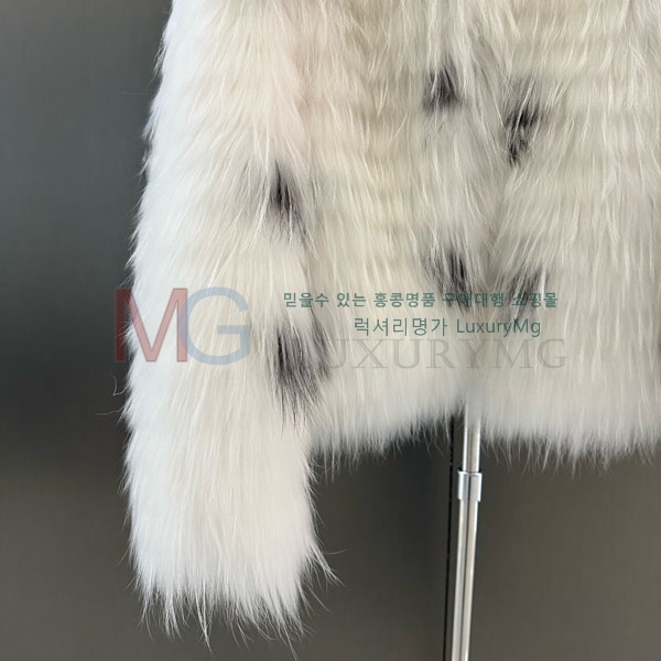   þ   DO8234077-29