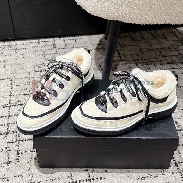 ���� ��* ĳ�־� ����Ŀ�� AT555032-1