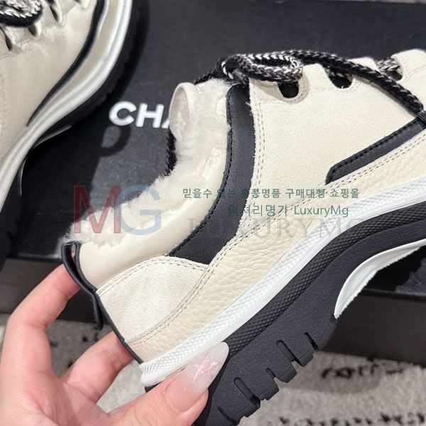 ���� ��* ĳ�־� ����Ŀ�� AT555032-1