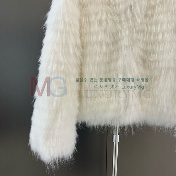   þ   DO8234077-34