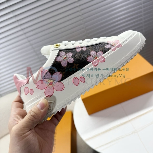 ���� ���̺��� ����Ŀ��  LV3600241-9