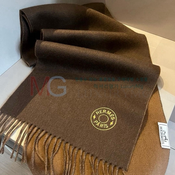 η** ÷/ī LP7168124-3