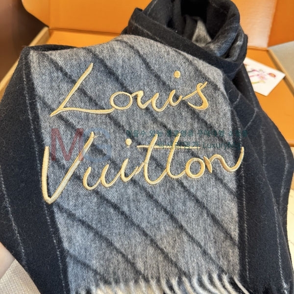 ̺ ÷/ī L82817372-2