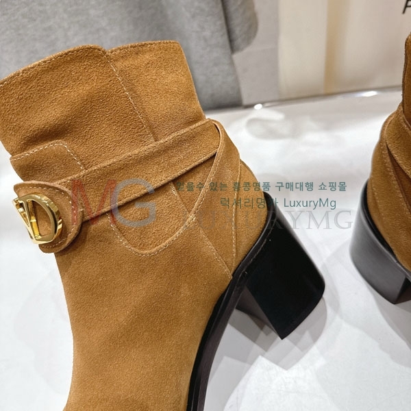 ���� �߷�Ƽ�� ���� VA677803