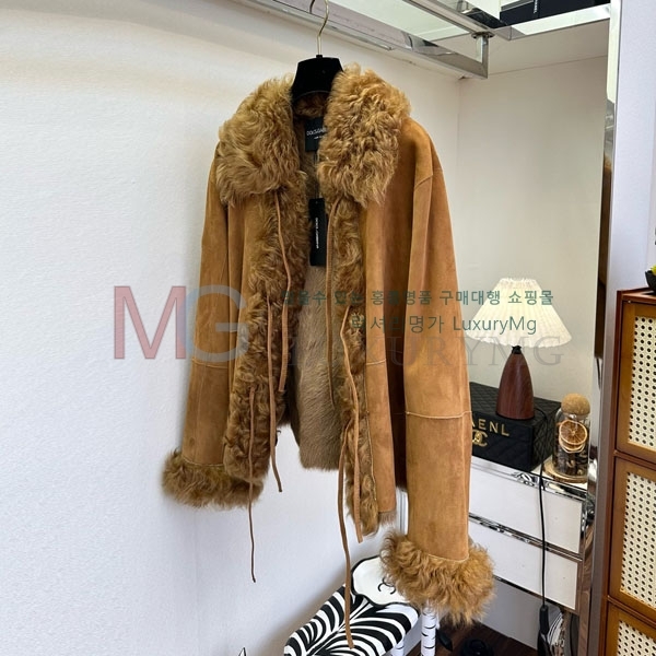  üذٳ þ   DG3240354-4