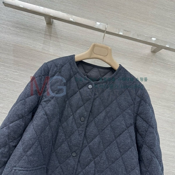  η** ٿ е LP2923022-6