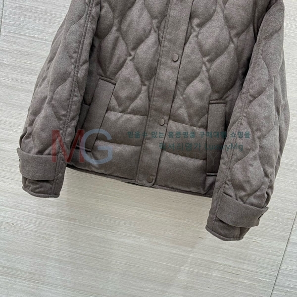  η** ٿ е LP2923022-8