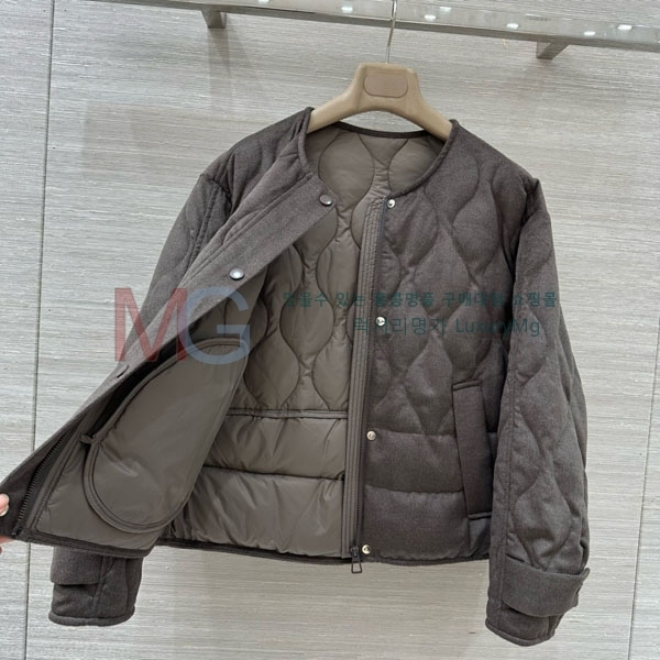  η** ٿ е LP2923022-8