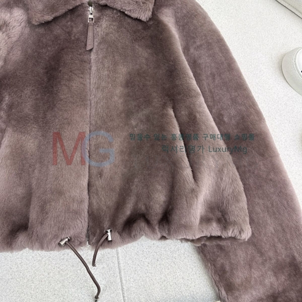  ο þ   LOW23023-2