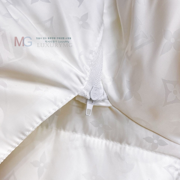 ���� ���̺��� �ٿ� �е� LV342695