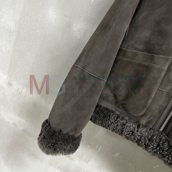  η**  þ   LP31055-17