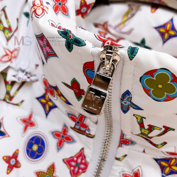 ���� ���̺��� �ٿ� �е� LV342701