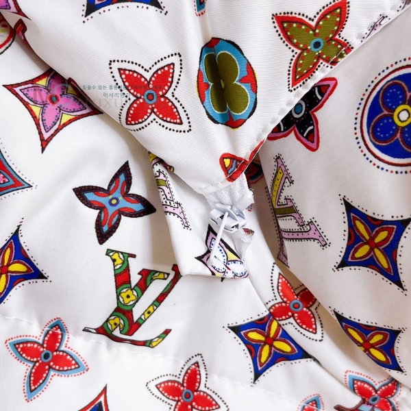 ���� ���̺��� �ٿ� �е� LV342701