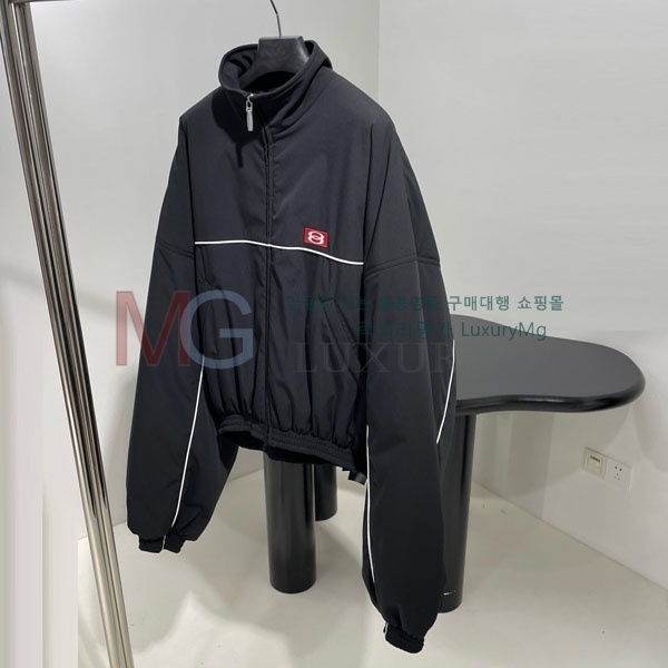  ߷þư е  BL0234220-1