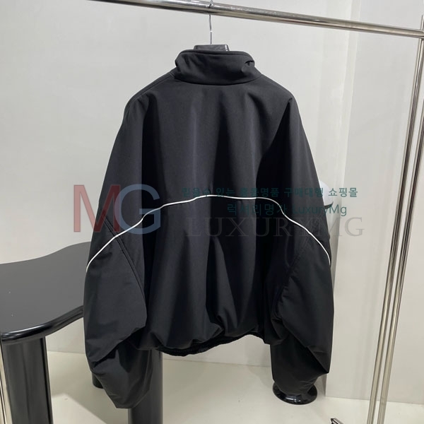  ߷þư е  BL0234220-1